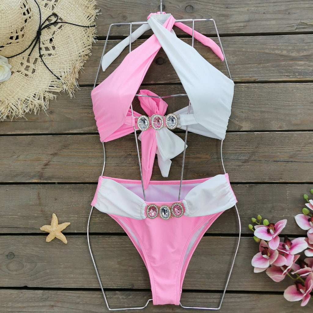 Maillot de bain 2 pièces croisé devant – Look sexy et maintien parfait